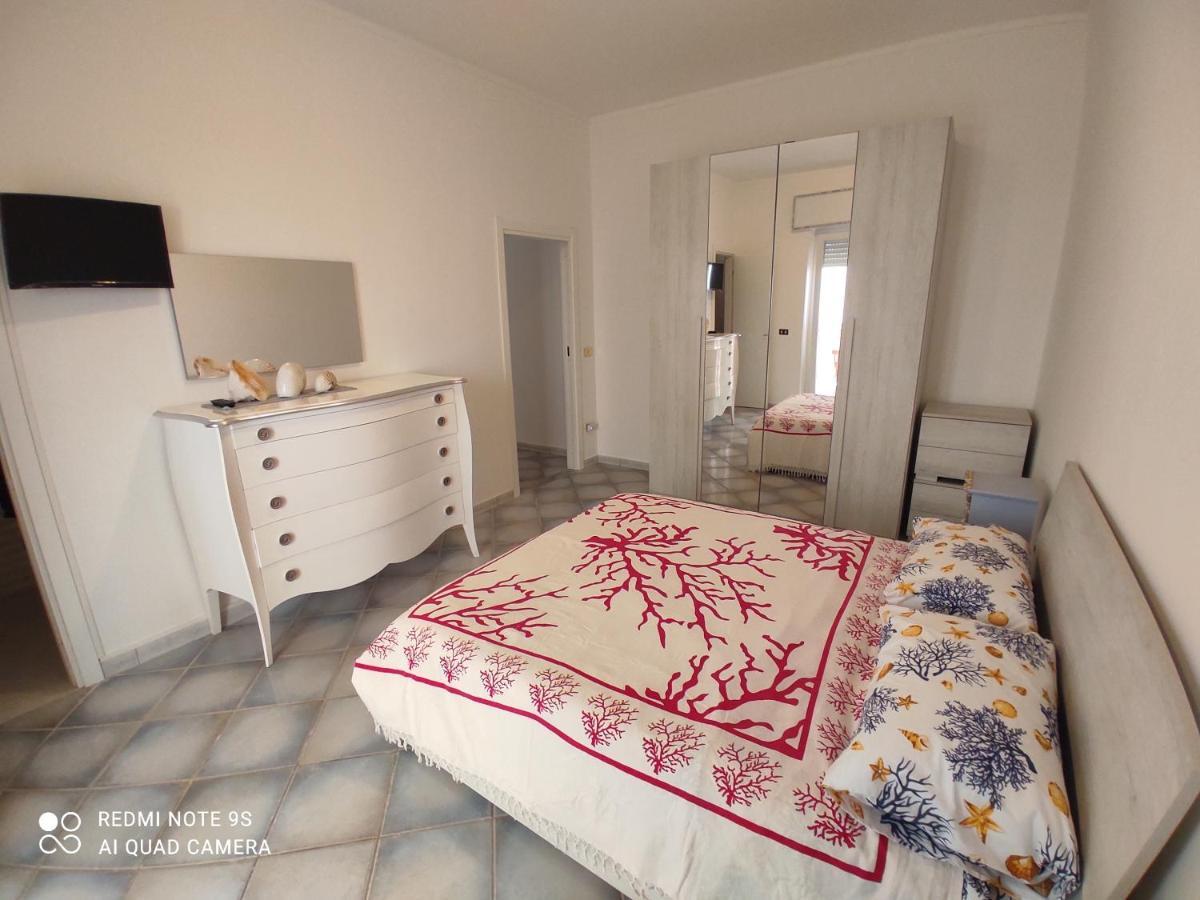 La Casa Del Sole Bed and Breakfast Terracina Buitenkant foto
